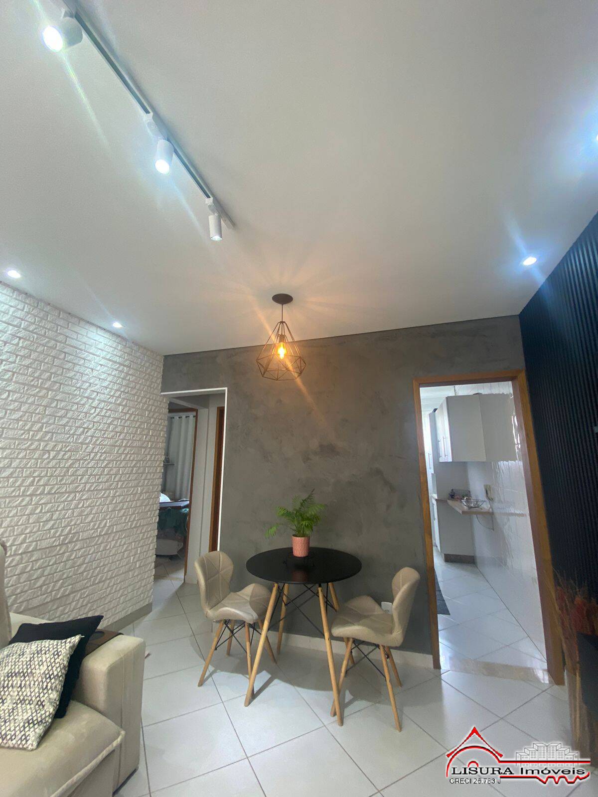 Apartamento à venda com 2 quartos, 58m² - Foto 1