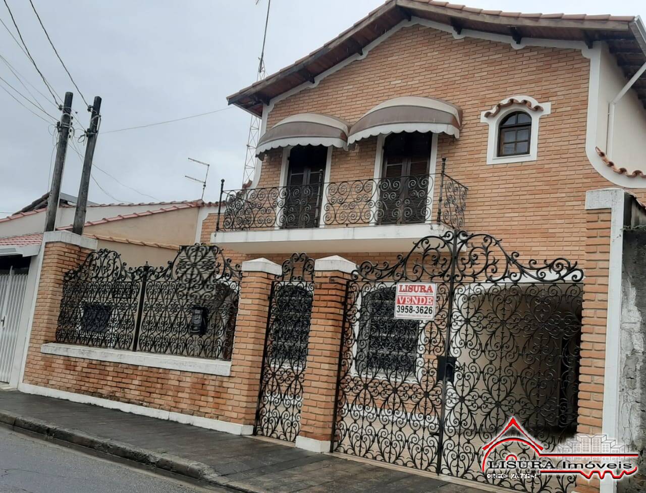 Casa à venda com 4 quartos, 255m² - Foto 4