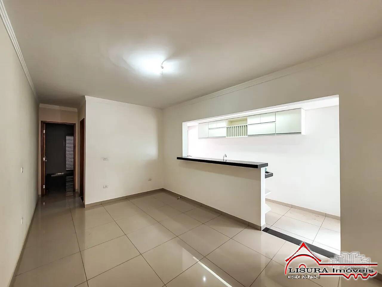 Casa à venda com 2 quartos, 90m² - Foto 4