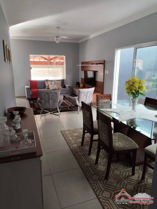 Casa à venda com 4 quartos, 180m² - Foto 5