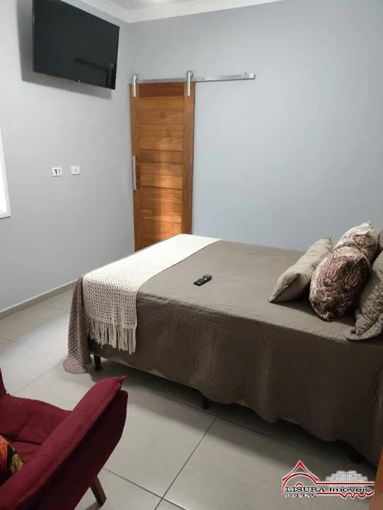 Casa à venda com 4 quartos, 180m² - Foto 9