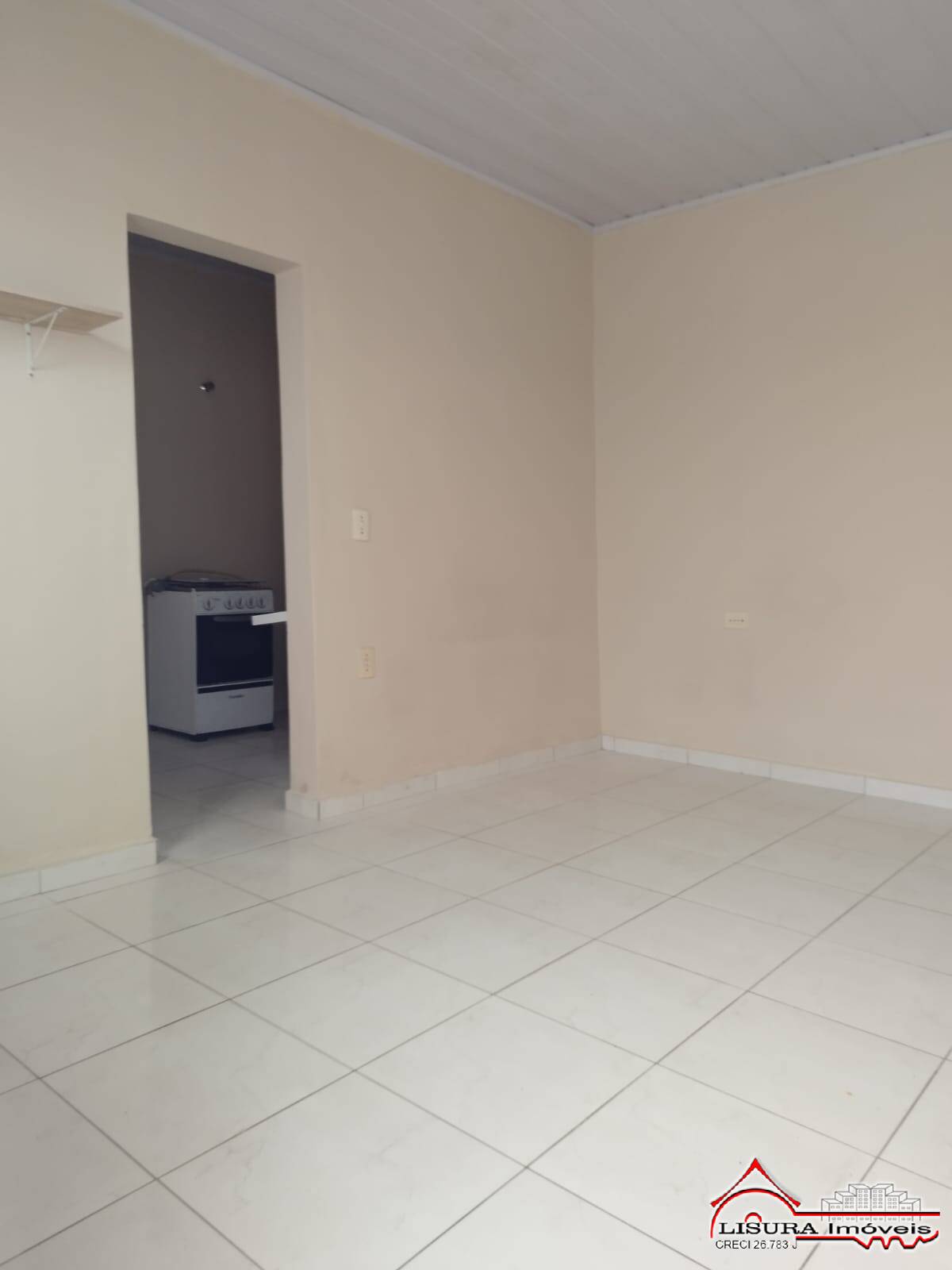 Casa para alugar com 1 quarto, 1m² - Foto 1