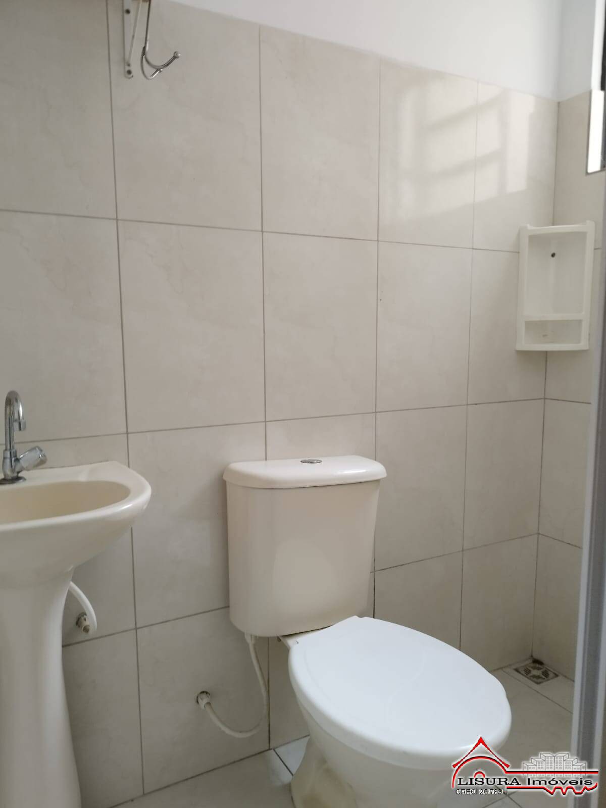 Casa para alugar com 1 quarto, 1m² - Foto 6