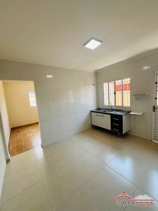 Casa à venda com 2 quartos, 70m² - Foto 5