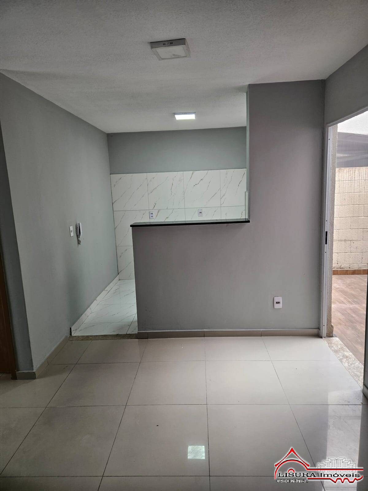 Apartamento à venda com 2 quartos, 39m² - Foto 1