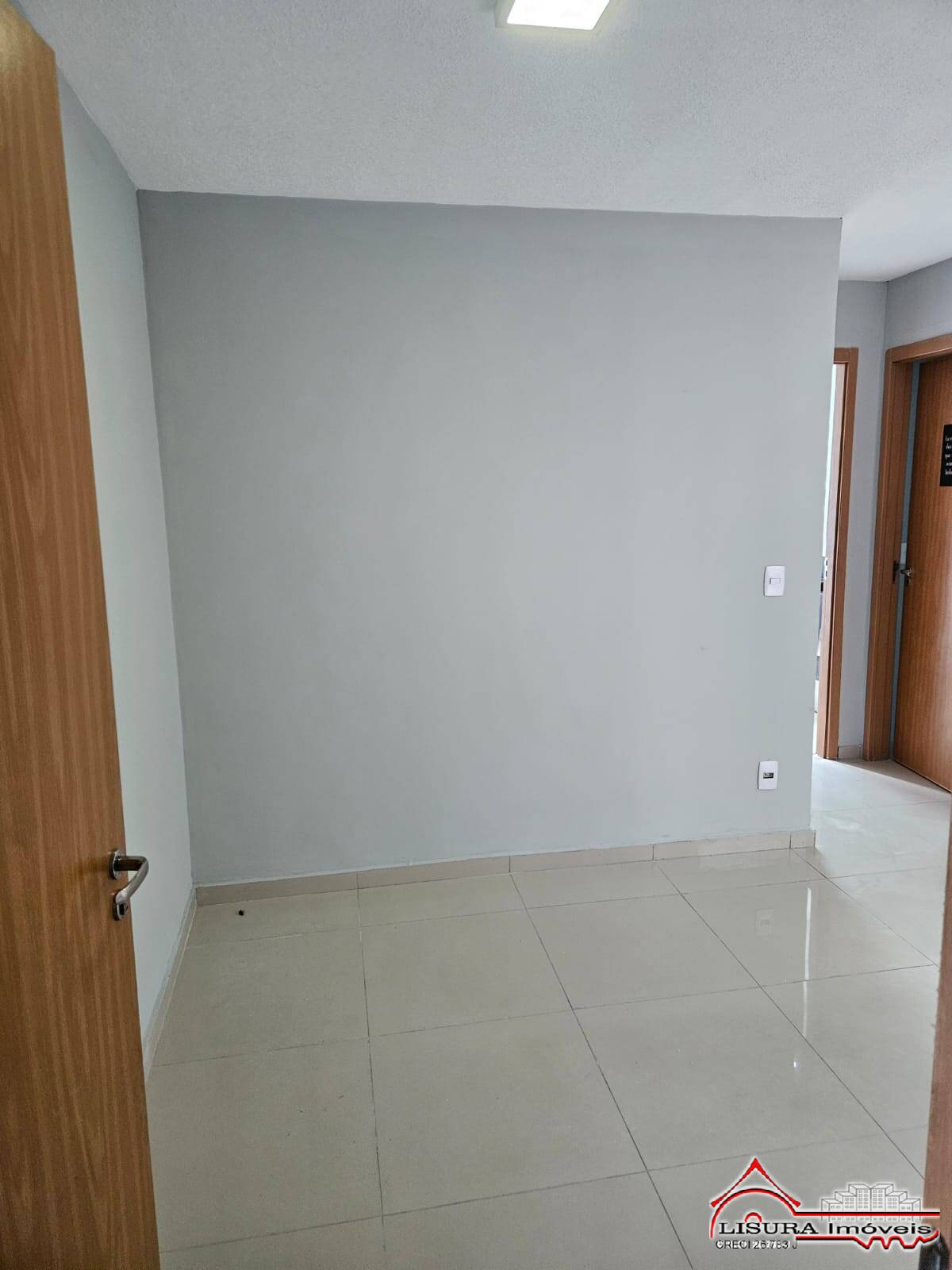 Apartamento à venda com 2 quartos, 39m² - Foto 9