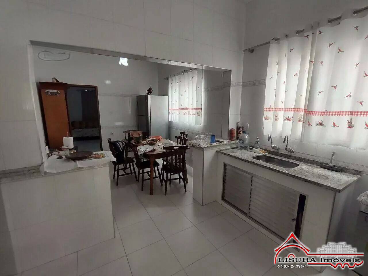 Casa à venda com 3 quartos, 183m² - Foto 5