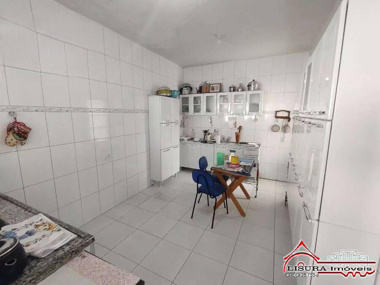 Casa à venda com 3 quartos, 183m² - Foto 9