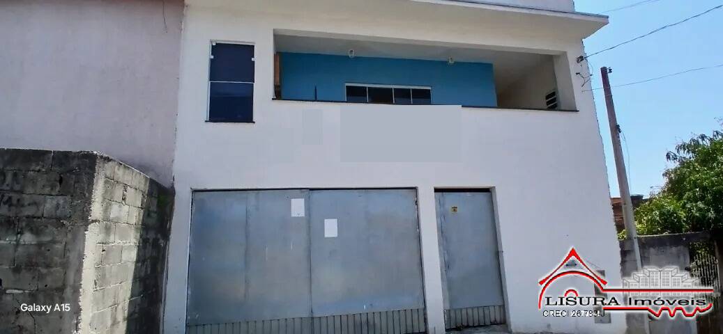 Casa à venda com 3 quartos, 150m² - Foto 1