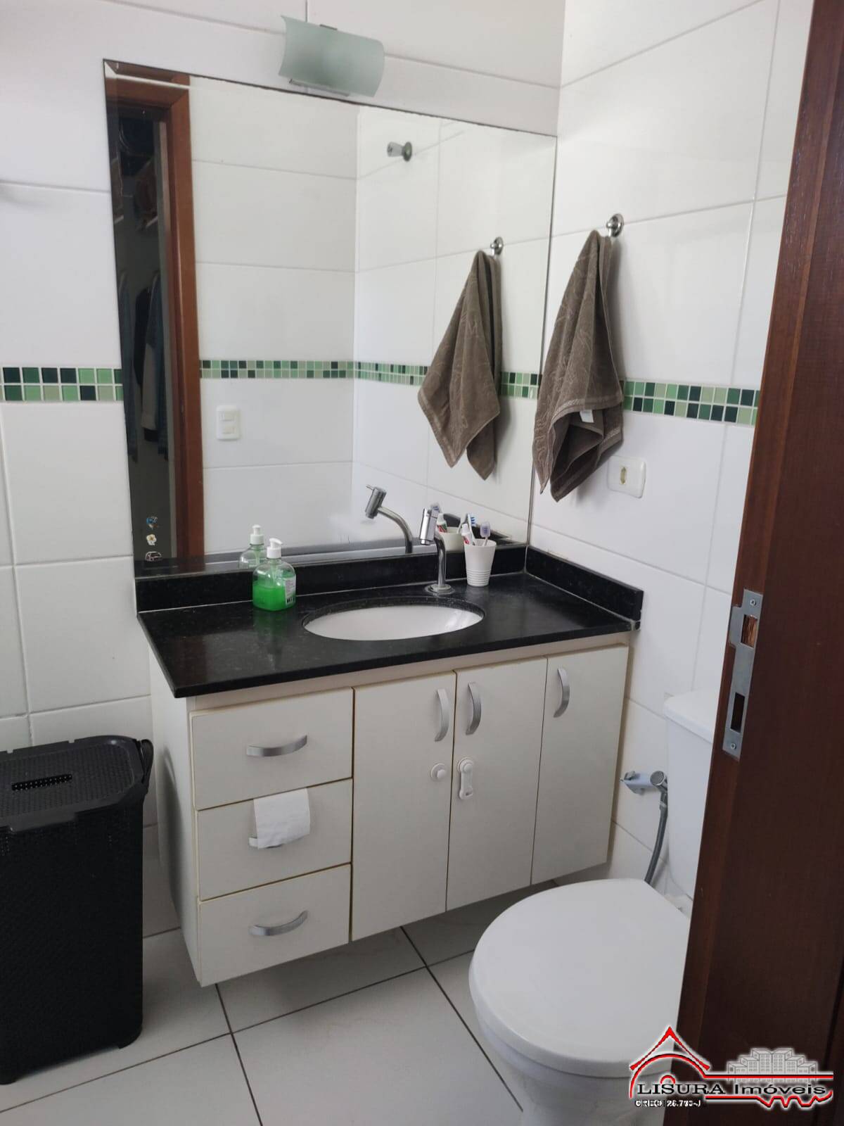 Casa de Condomínio à venda com 4 quartos, 176m² - Foto 24