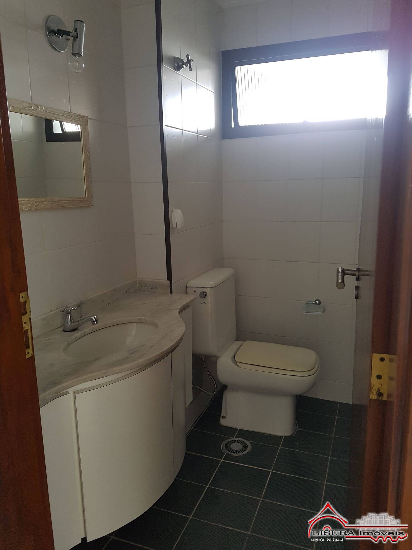 Apartamento para alugar com 3 quartos, 178m² - Foto 12