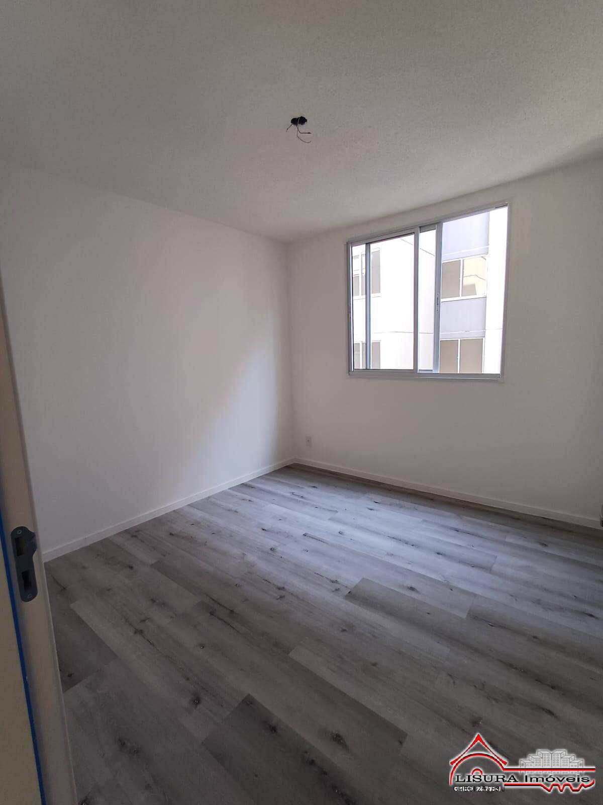 Apartamento à venda com 2 quartos, 44m² - Foto 2