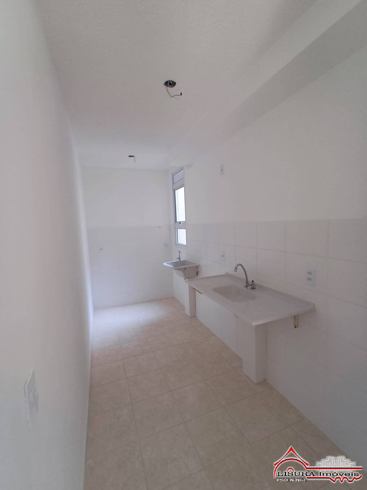 Apartamento à venda com 2 quartos, 44m² - Foto 4