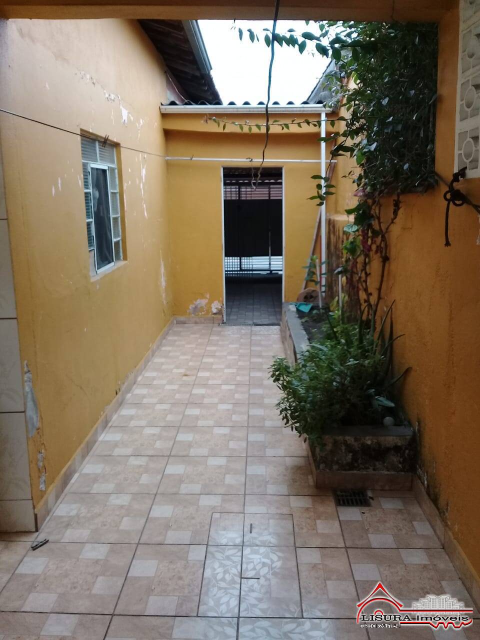 Casa à venda com 2 quartos, 120m² - Foto 13