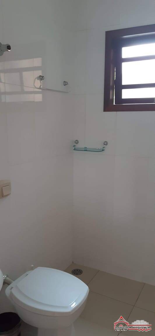 Casa à venda com 3 quartos, 230m² - Foto 18