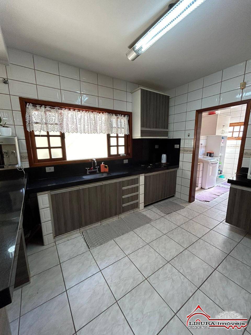 Casa à venda com 4 quartos, 220m² - Foto 13