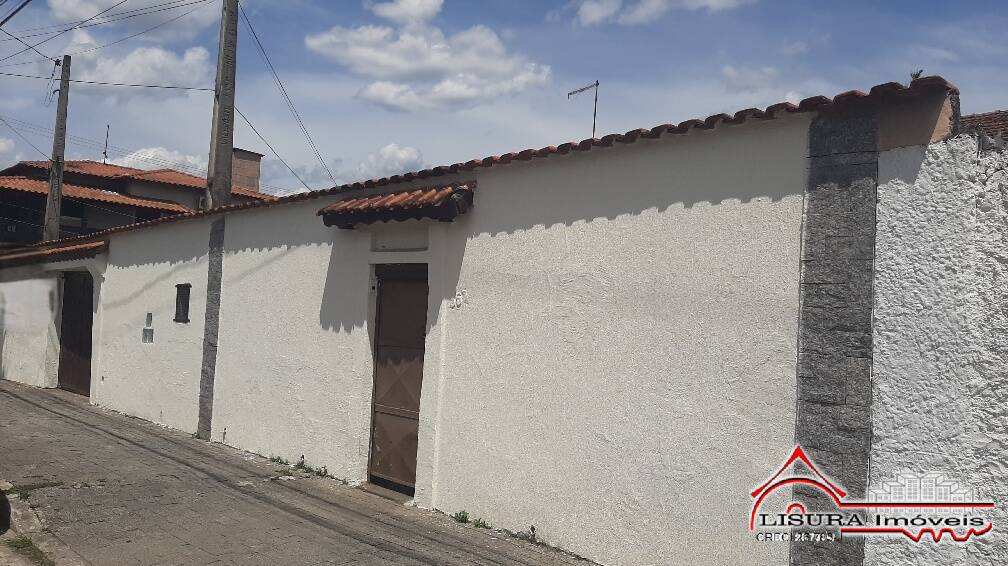 Casa à venda com 2 quartos, 80m² - Foto 4