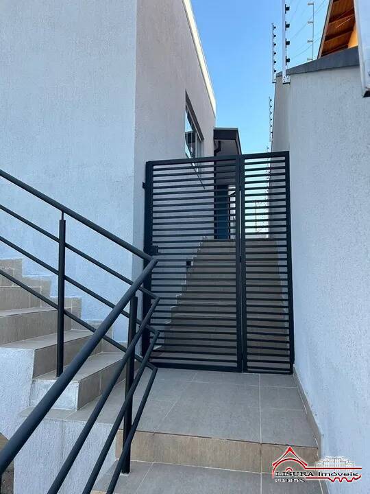 Casa à venda com 2 quartos, 250m² - Foto 2