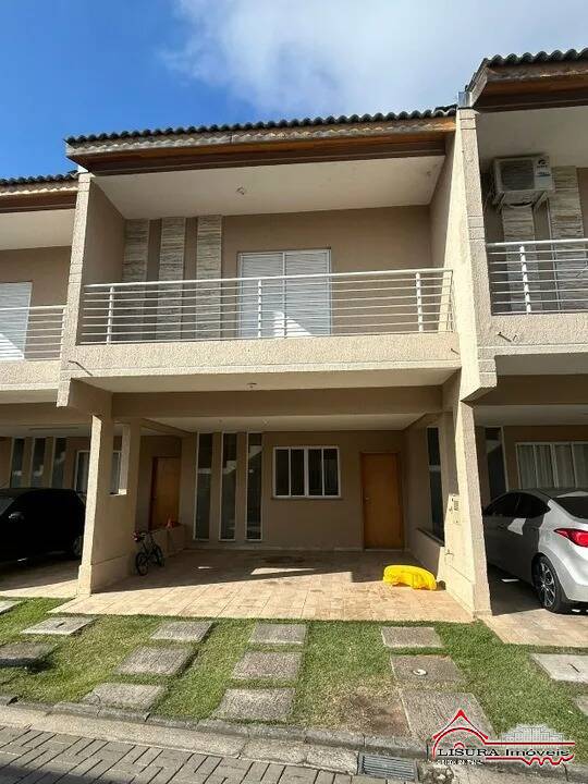 Casa à venda com 3 quartos, 126m² - Foto 1