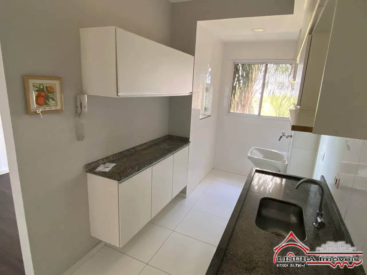 Apartamento à venda com 2 quartos, 73m² - Foto 2