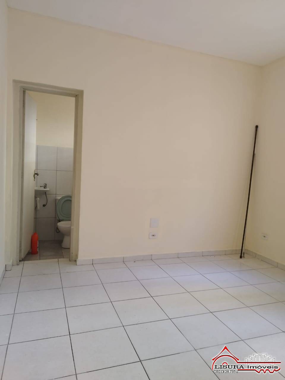 Casa para alugar com 1 quarto, 1m² - Foto 4