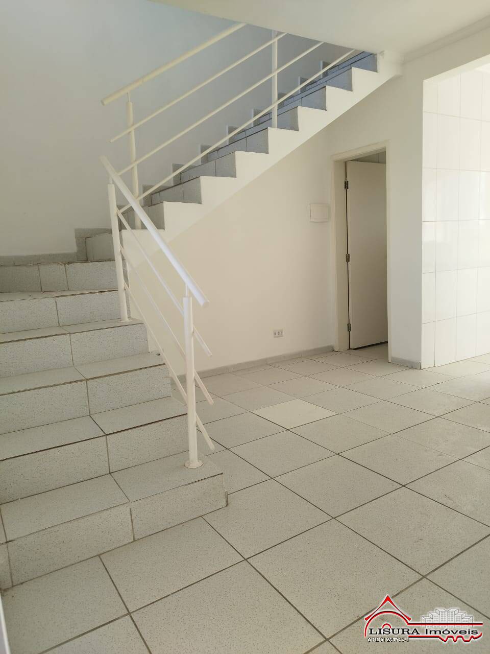 Apartamento para alugar com 2 quartos, 60m² - Foto 6