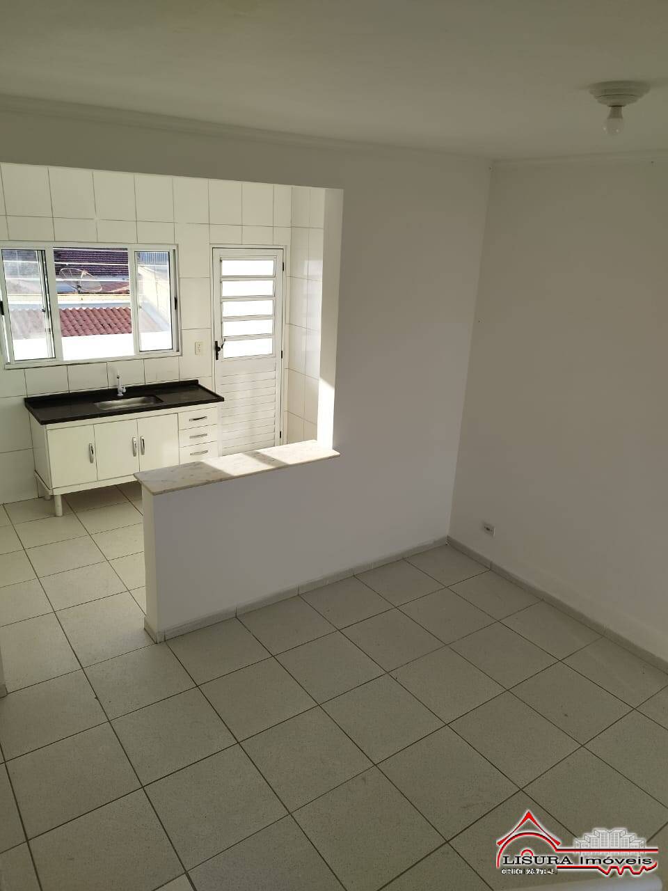 Apartamento para alugar com 2 quartos, 60m² - Foto 4