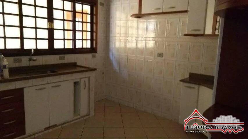 Casa à venda com 3 quartos, 195m² - Foto 5