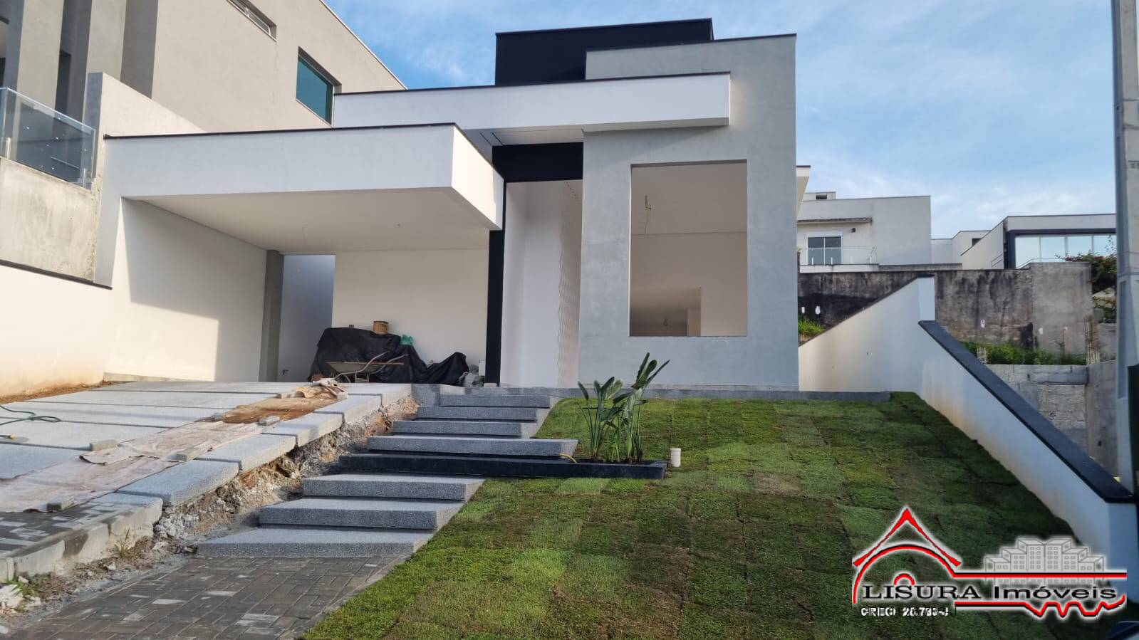 Casa de Condomínio à venda com 3 quartos, 150m² - Foto 2