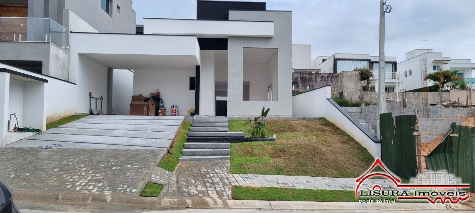 Casa de Condomínio à venda com 3 quartos, 150m² - Foto 1