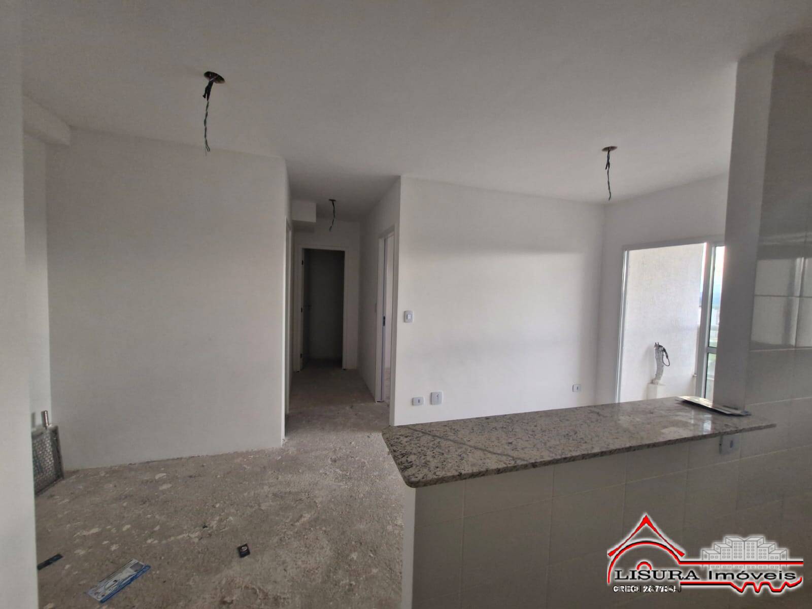 Apartamento à venda com 2 quartos, 56m² - Foto 2