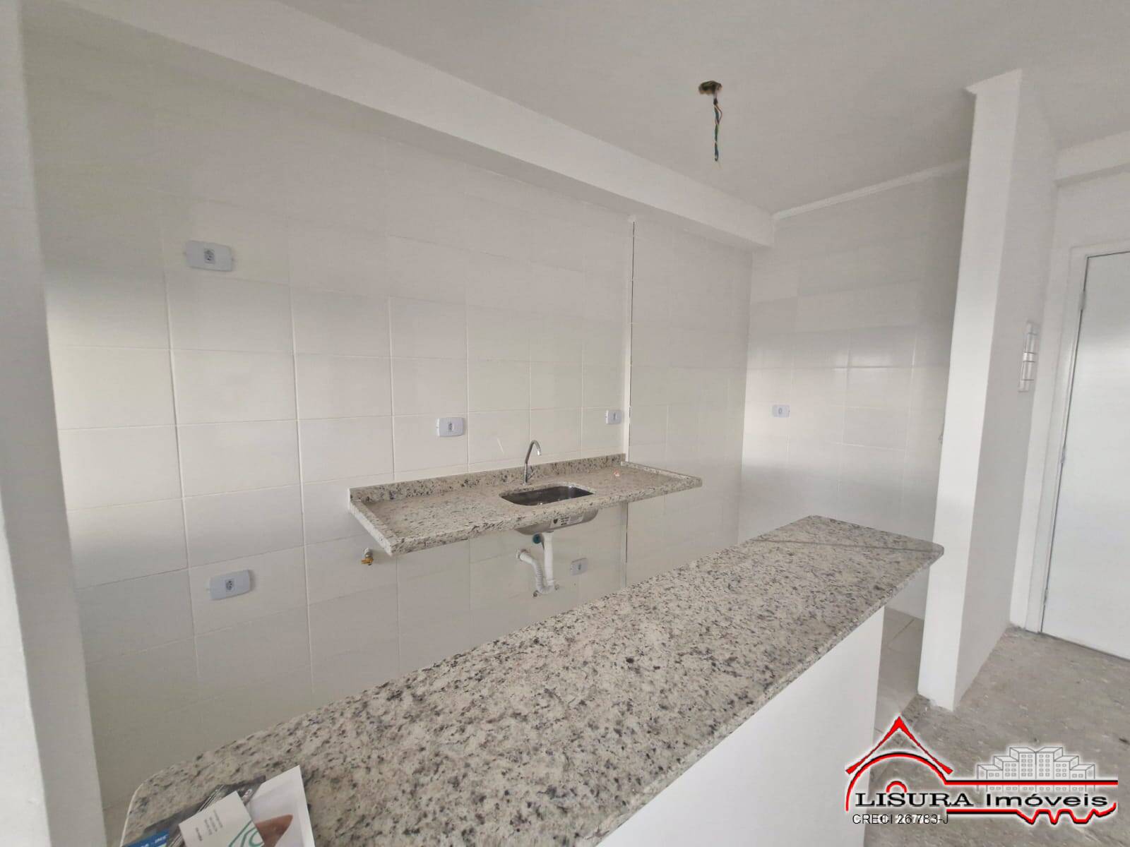 Apartamento à venda com 2 quartos, 56m² - Foto 3