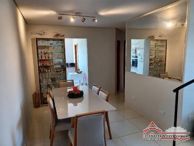 Apartamento à venda com 3 quartos, 140m² - Foto 1