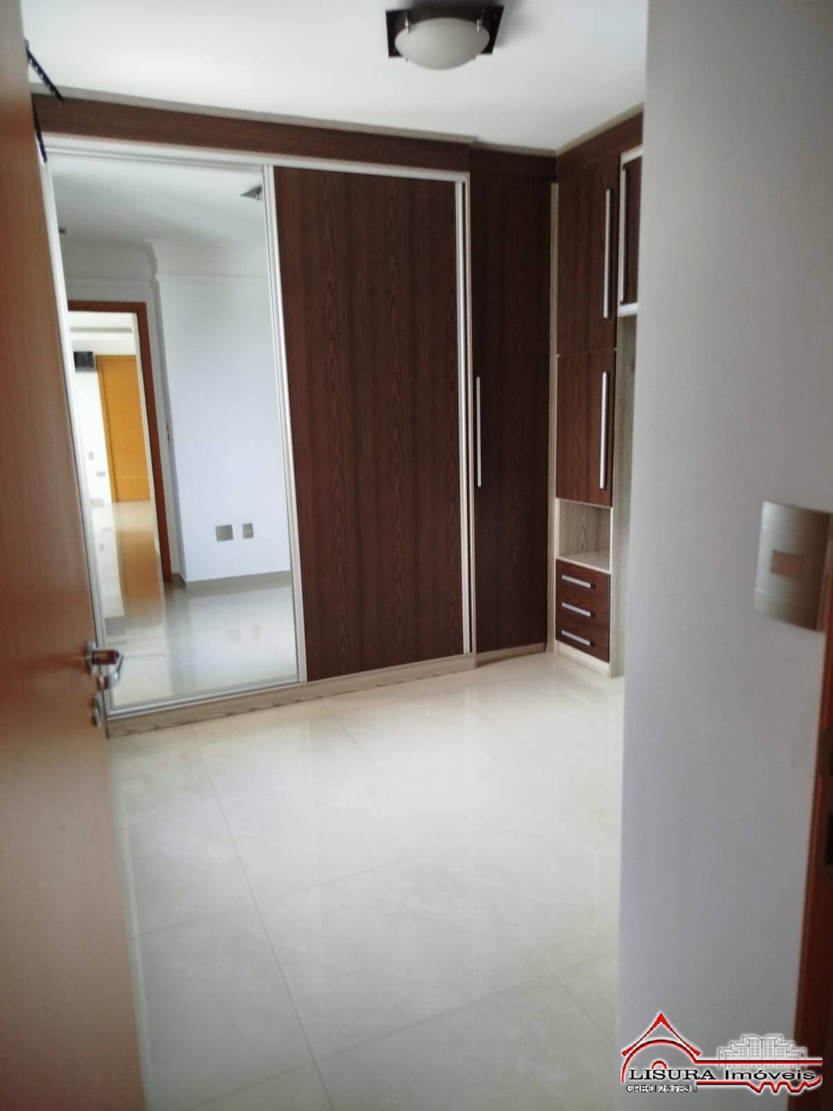 Apartamento para alugar com 2 quartos, 62m² - Foto 14