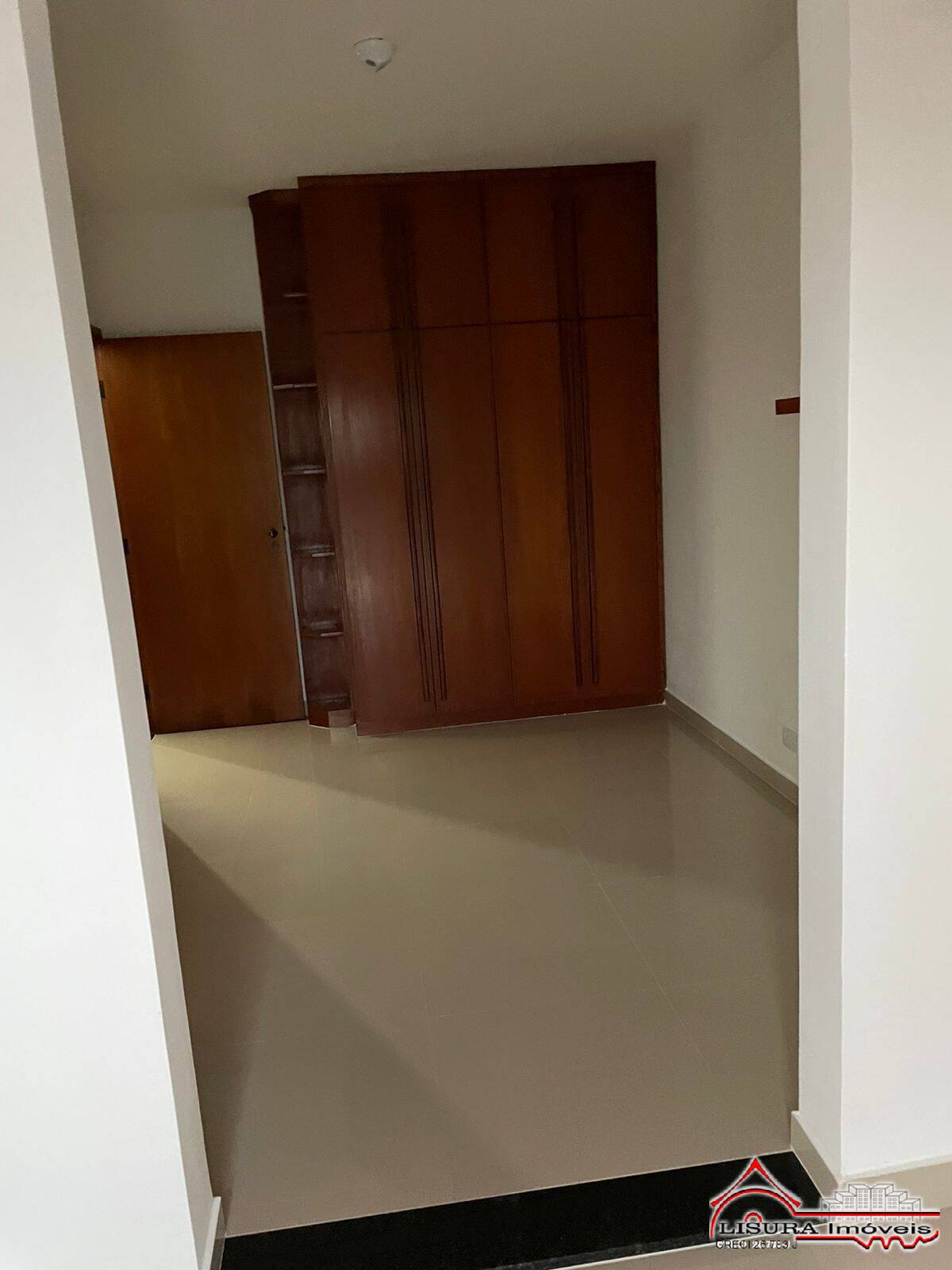 Casa de Condomínio para alugar com 3 quartos, 141m² - Foto 14