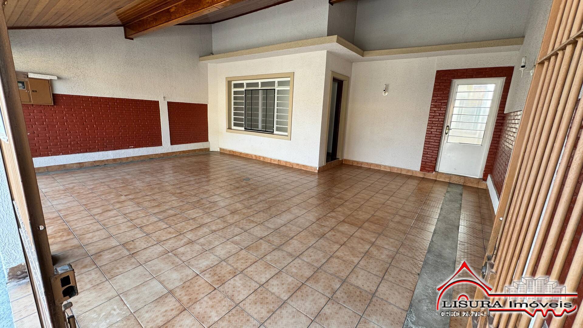 Casa à venda com 3 quartos, 158m² - Foto 2