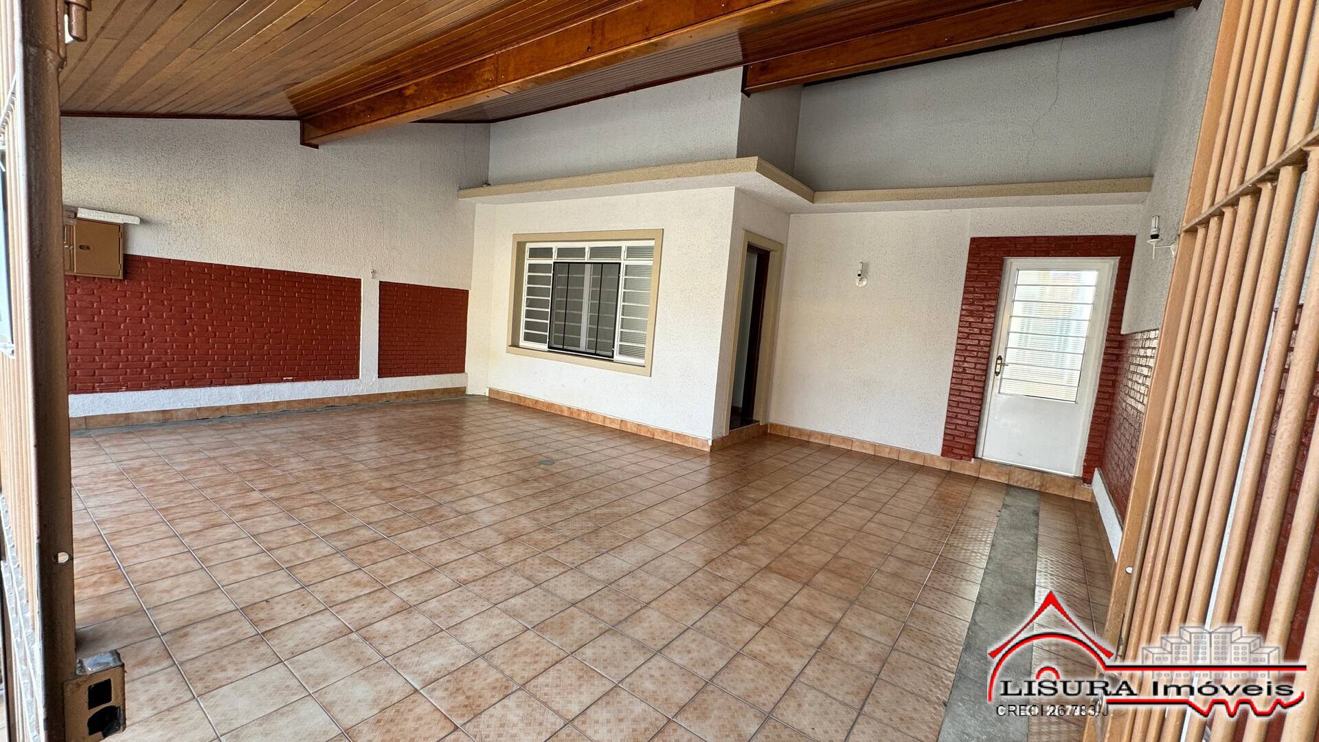 Casa à venda com 3 quartos, 158m² - Foto 3