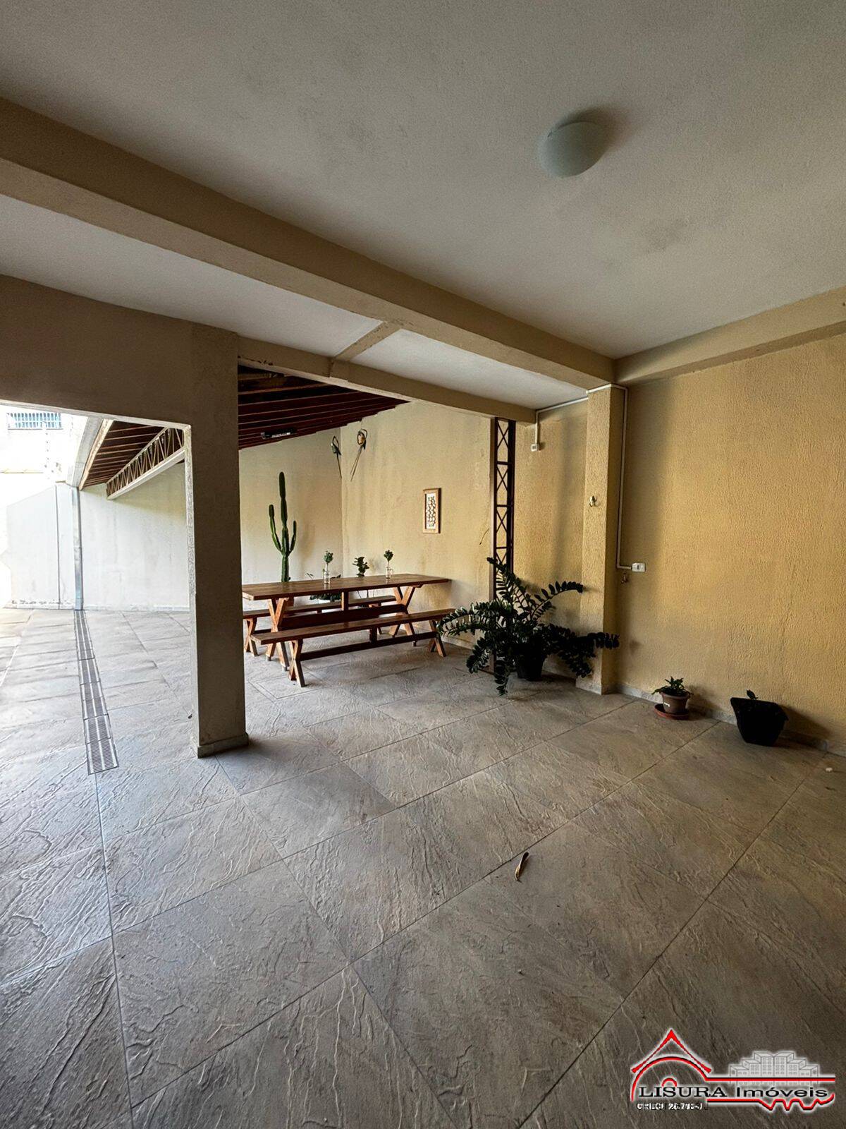 Casa à venda com 3 quartos, 220m² - Foto 12