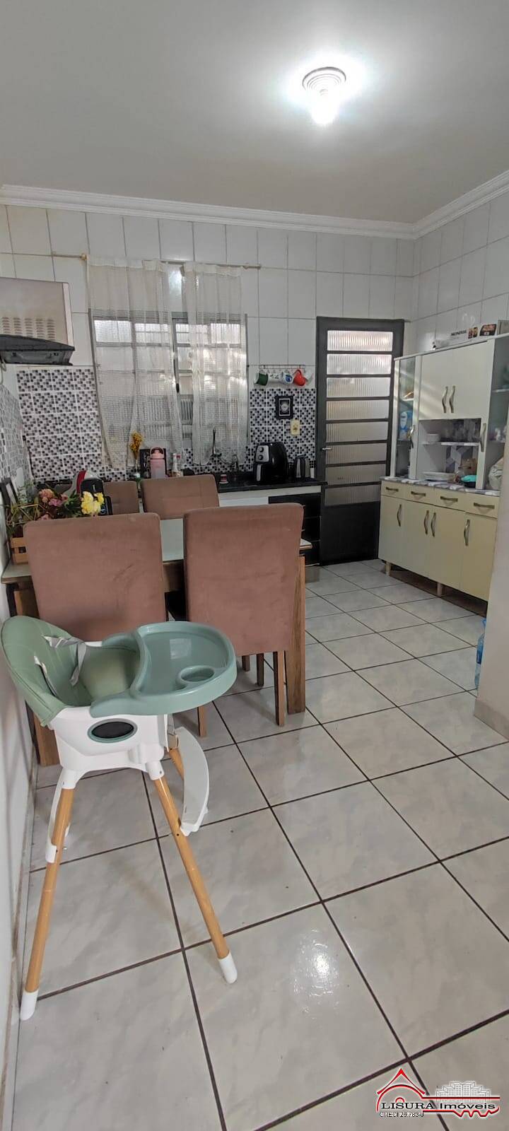 Casa à venda com 2 quartos, 65m² - Foto 4