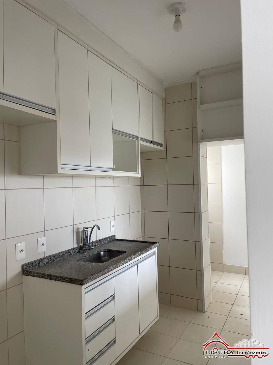 Apartamento para alugar com 2 quartos, 64m² - Foto 8