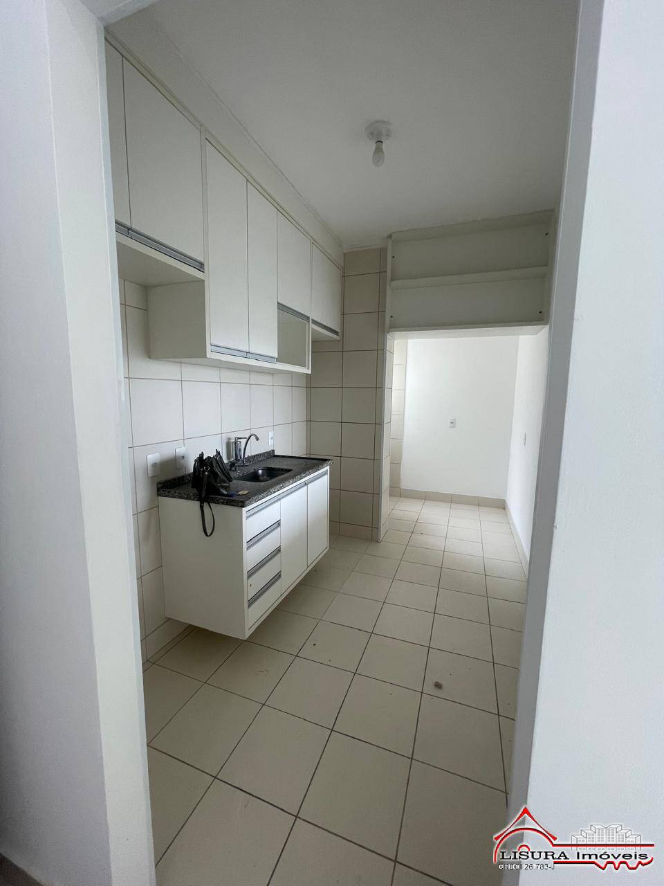 Apartamento para alugar com 2 quartos, 64m² - Foto 9