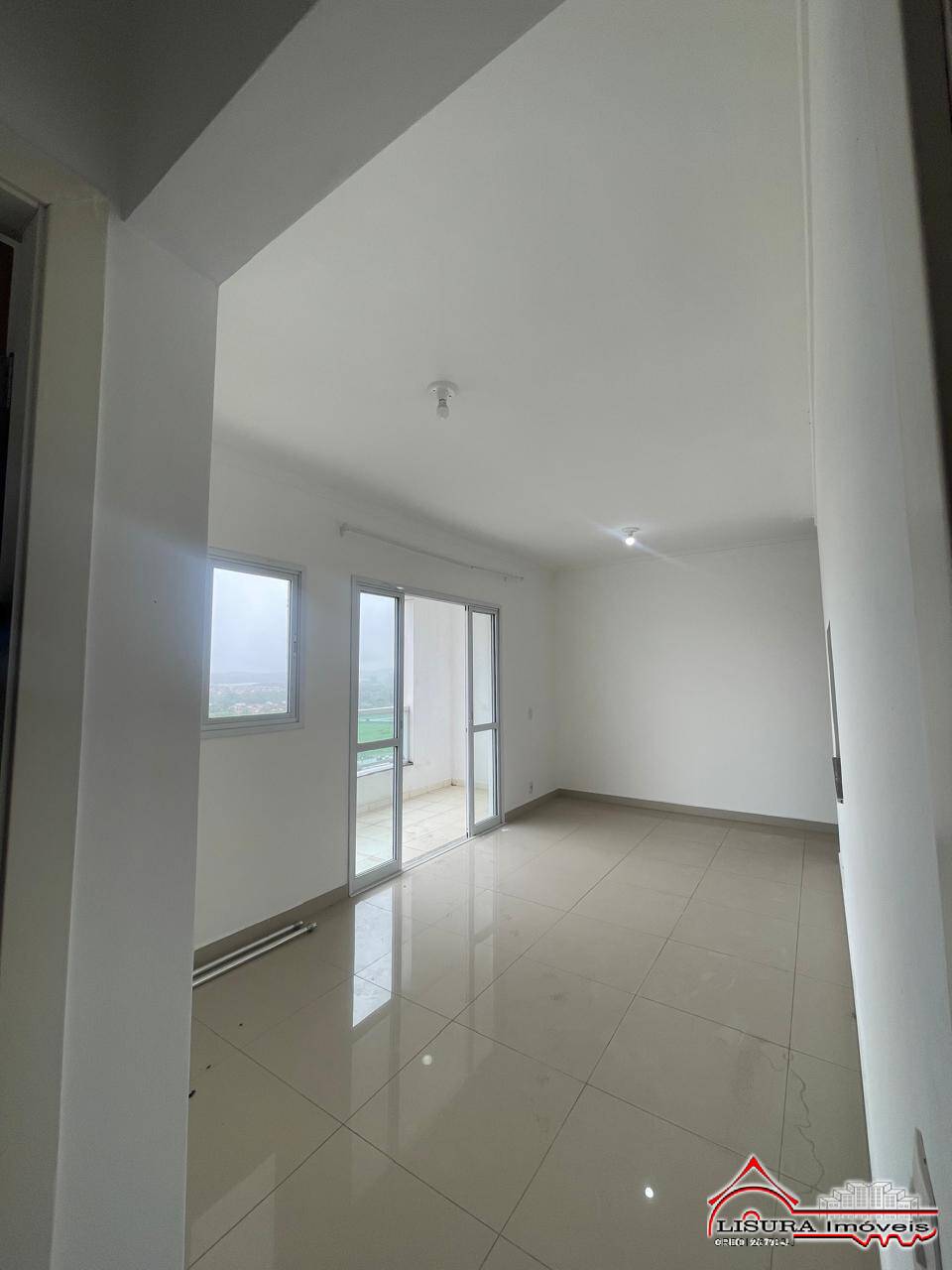 Apartamento para alugar com 2 quartos, 64m² - Foto 5