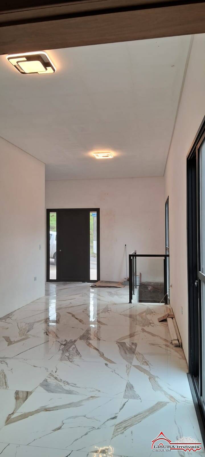 Casa de Condomínio à venda com 4 quartos, 320m² - Foto 4