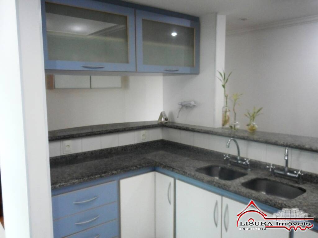 Apartamento à venda com 3 quartos, 154m² - Foto 6