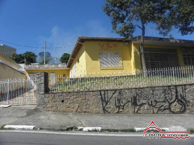 Casa à venda com 4 quartos, 200m² - Foto 3