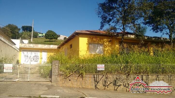 Casa à venda com 4 quartos, 200m² - Foto 1