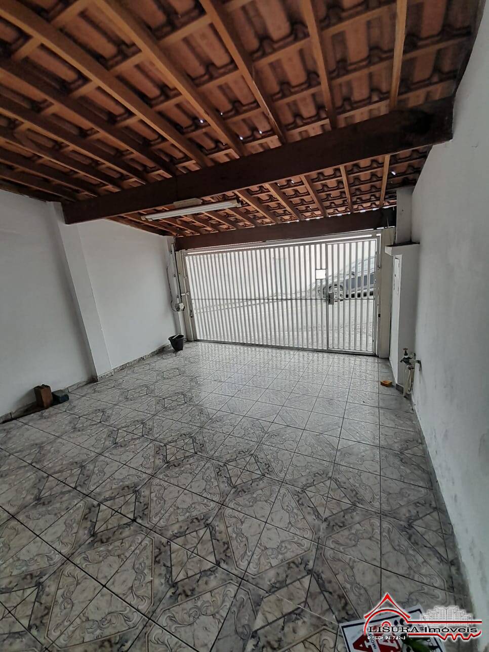 Casa à venda com 2 quartos, 148m² - Foto 3