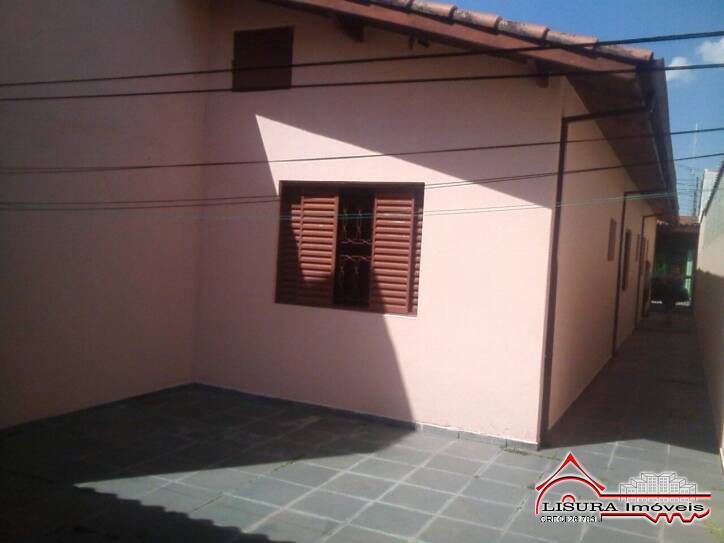 Casa à venda com 2 quartos, 1m² - Foto 2