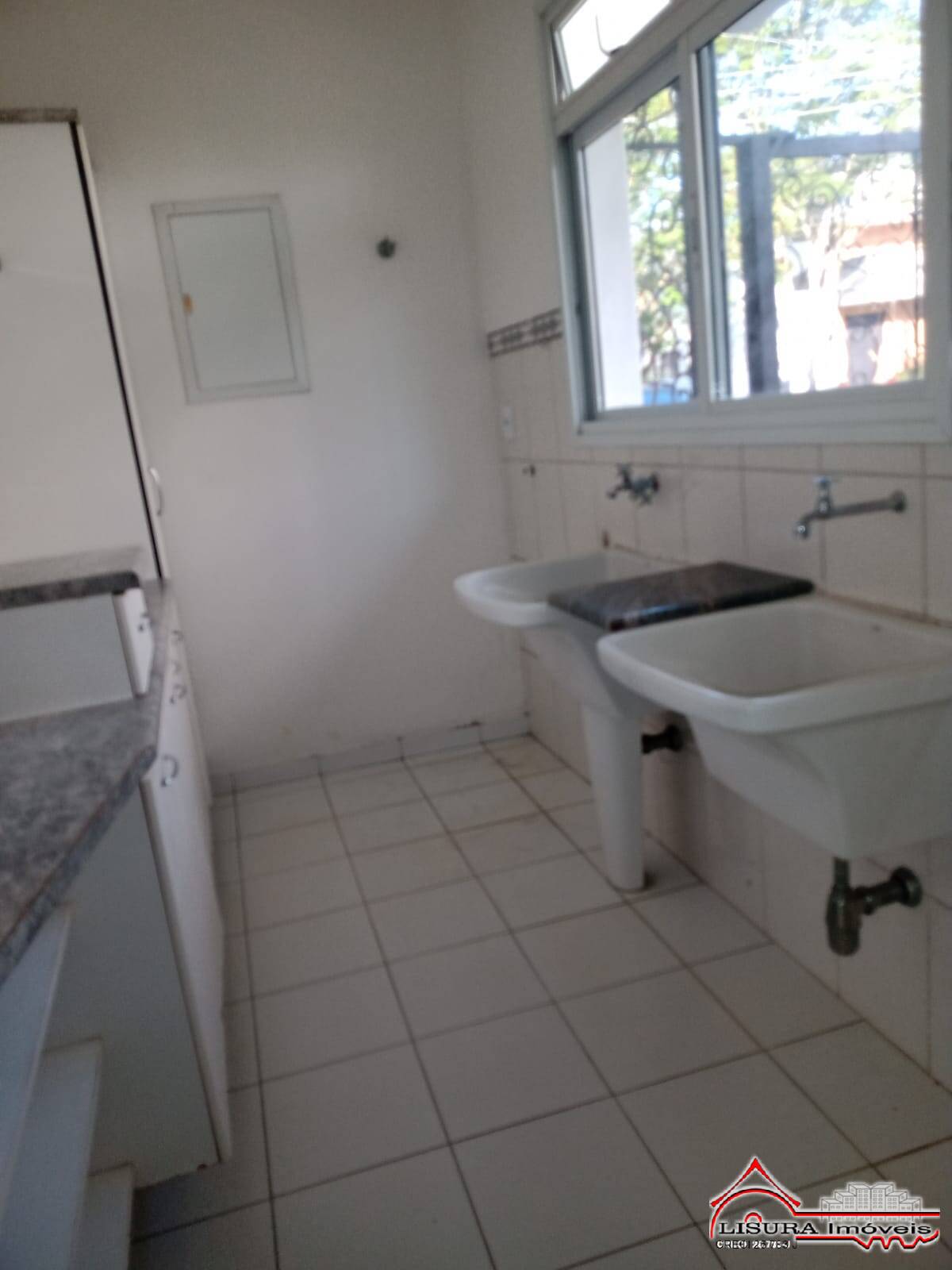 Casa de Condomínio para alugar com 5 quartos, 400m² - Foto 37