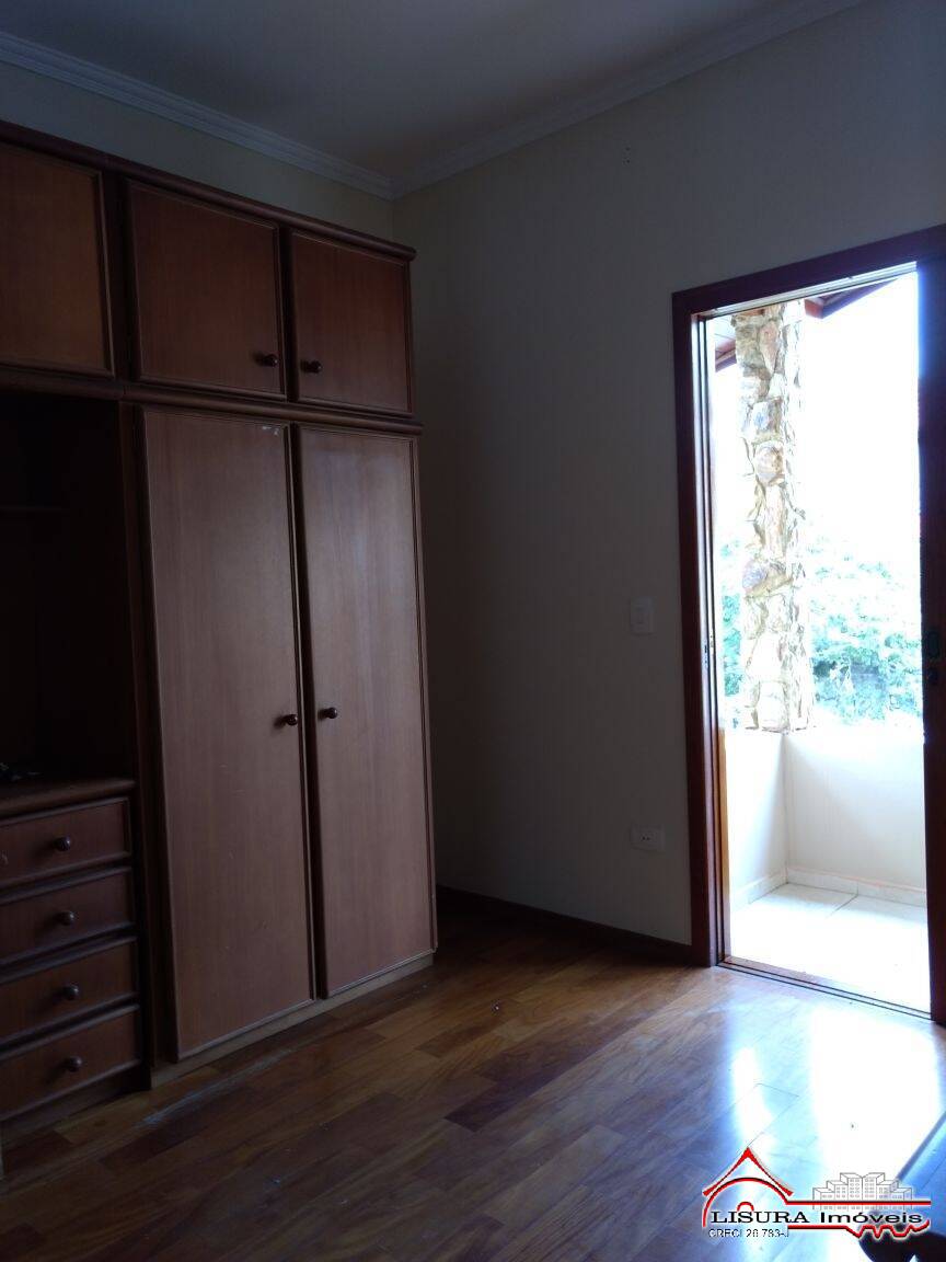 Casa à venda com 4 quartos, 200m² - Foto 13